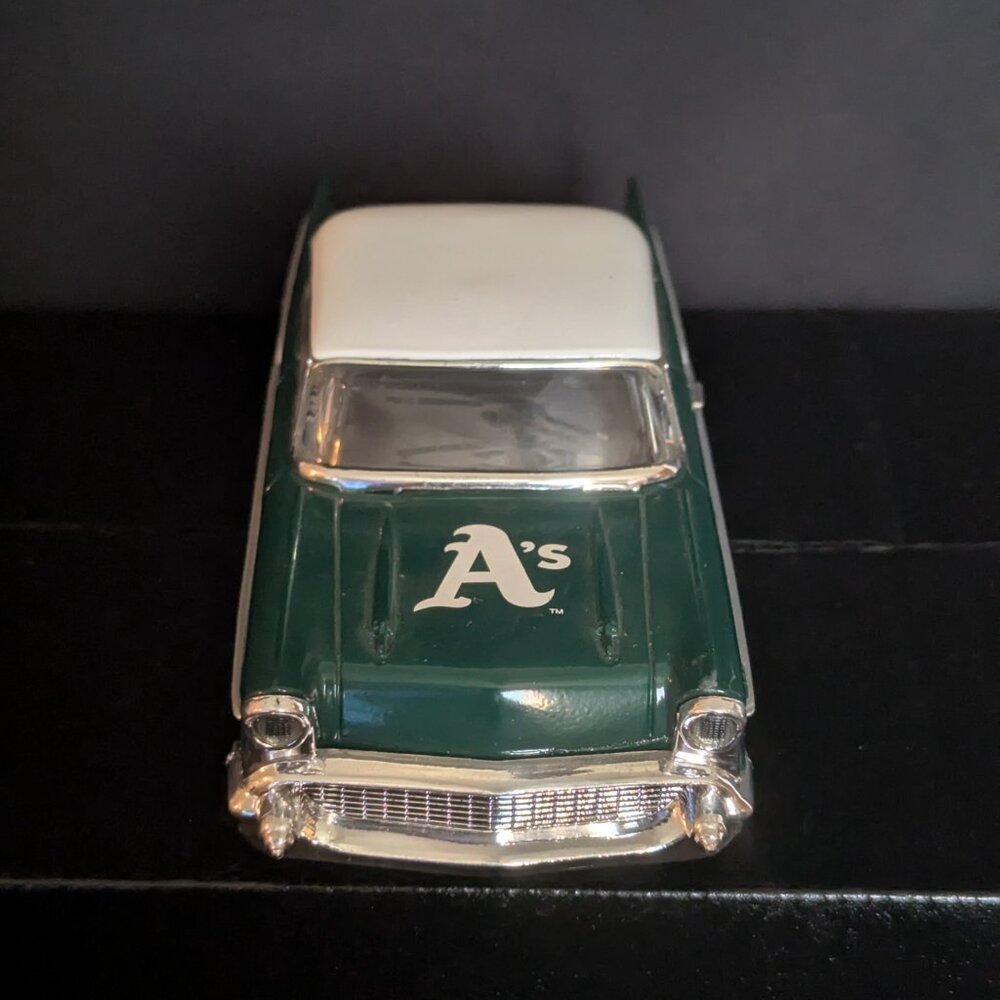Oakland Athletics MLB Ertl Collectibles 1:24 Scale DieCast 1957 Chevy Bank